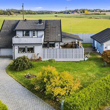 Вілла Hyggelig Enebolig Pa Notteroy, Rett Ved Golfbane Екстер'єр фото